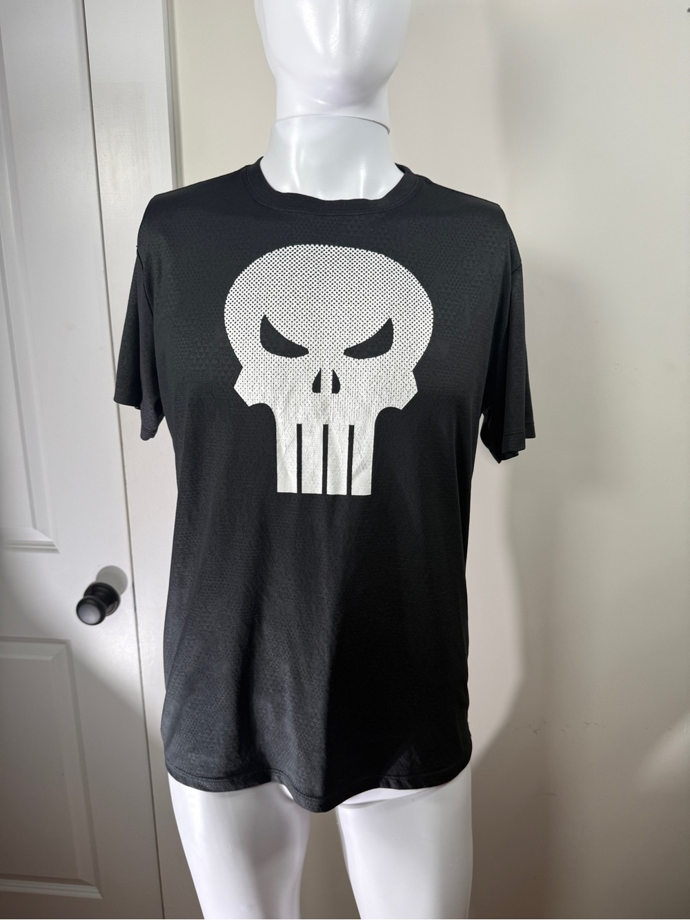 💀 Marvel Punisher Performance Shirt 🖤 Men’s Medium Athletic Tee